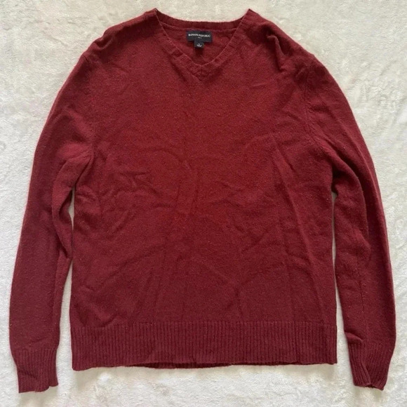 Banana Republic Other - Banana Republic 100% Lambs Wool Sweater in a Burgundy Red Color